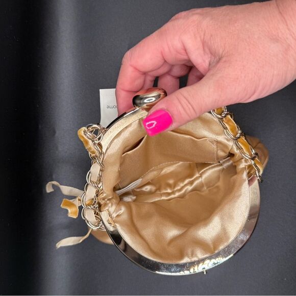 Glamorous Gold Satin Evening Bag with Chain - Picture 3 of 4